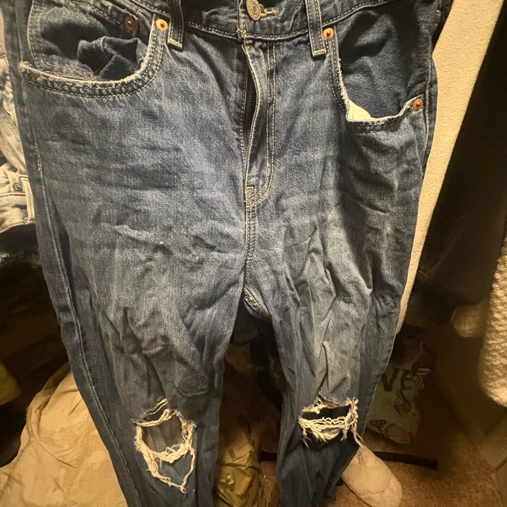 Levi Distressed Blue Denim Jeans